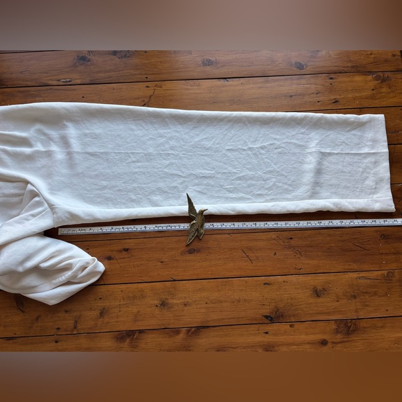 Aritzia "The Effortless Pant" - Picture 5 of 6